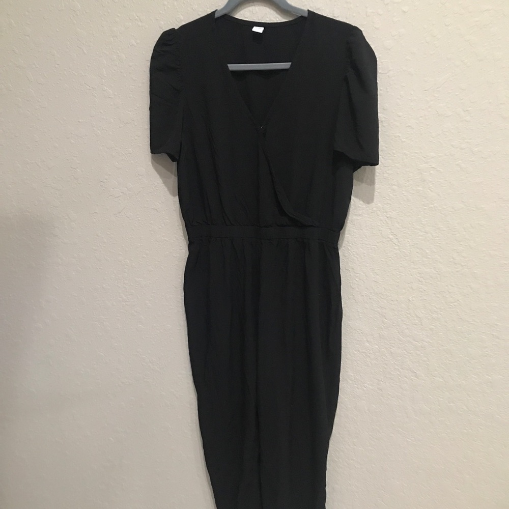 Old Navy Black Jumpsuit - Large